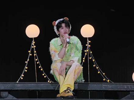 邓佳鑫新歌《隐瞒》首唱前talking完整版 #邓佳鑫 #隐瞒 #邓佳鑫有猫饼演唱会