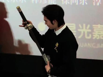 不说了不说了
#电影镖人 #镖人 #于适 #路演