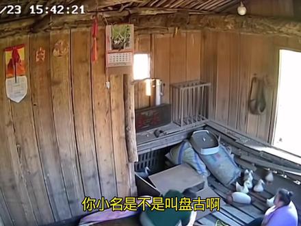 女胖子压塌床是小事,地板都已经塌陷了