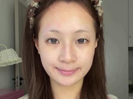 短圆脸就适合画亚裔妆 骨相感美出新高度~
#美妆教程 #美妆跟练 #美妆新手教程 #亚裔妆容 #混血妆