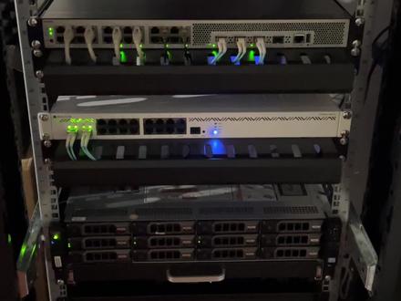 准备跟这台华为智选S5735S-S24T4X-XA交换机说再见了。下台玩思科了!!