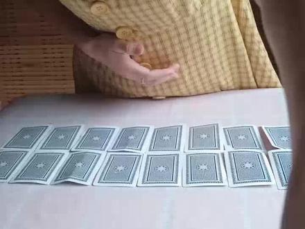 #幼儿园环保时装秀走秀服 扑克牌手工裤子完整版教程#废物利用 #扑克牌创意 变变变