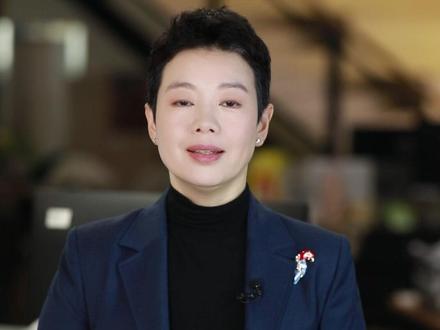 你的摇粒绒真是塑料瓶?“一身塑料过冬”引热议,网友们笑称:“我穿的不是衣服,是行走的塑料瓶。”聚酯纤维=塑料瓶吗?其实它是“性价比之王”!服装用聚酯纤维性能已媲美甚至超越天然纤维,且价格低廉。#媒体精选计划