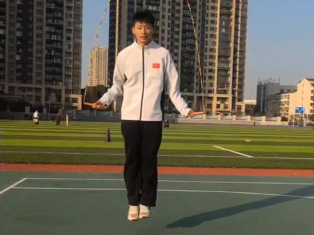 双摇跳绳真的不难!跟着五步走,从单摇到双摇,新手也能学会
#淮安上门体育#跳绳 #双摇 #中考体育#淮安