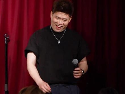 开心一笑 #脱口秀#二狗脱口秀#脱口秀互动#一起抖包袱#哈哈哈娱乐一下😂😂😂