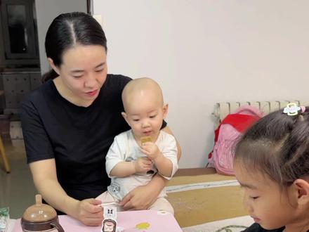 那些改掉的古诗词读音,远上寒山石径斜,白云生处有人家;返景入深林,复照青苔上;少小离家老大回,乡音无改鬓毛衰;曲项向天歌,辅导孩子的你读对了吗? 总结了一些分享给大家#诗词 #育儿 #读书 #汉字 #辅导作业