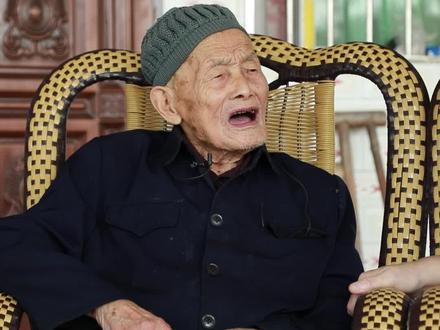 老兵热血沸腾奔赴战场,归来时家人已西去#致敬老兵 #川军 #远征军