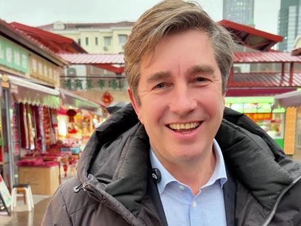 黄仁勋逛菜市场?没那么简单… #这是个真实的事情 #胡润 #黄仁勋