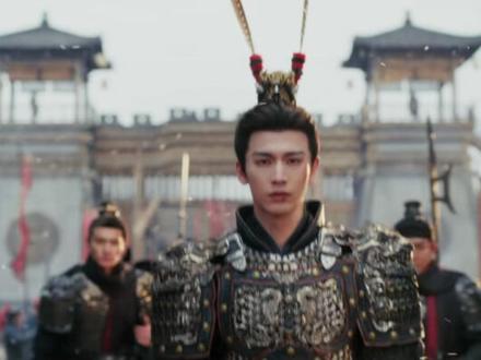 终于切大号了,我到现在才知道他为什么造型是这样!#逐玉谢征 #张凌赫