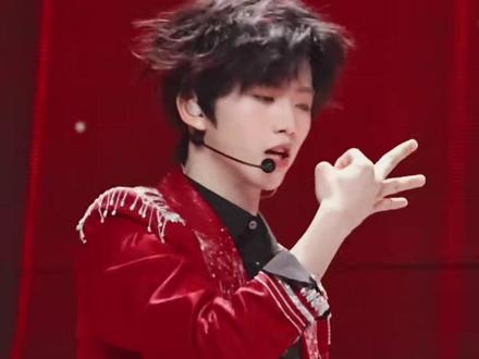 张函瑞进行曲自身实力与粉丝的托举 #张函瑞进行曲 #张函瑞 #TF家族 #闭嘴跳舞 #养成系爱豆