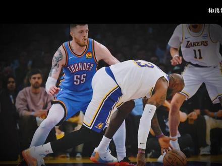同一赛场,年龄却相隔18年,雷霆青年军把老詹真的累垮了! #NBA #詹姆斯 #雷霆vs湖人 #nba季后赛