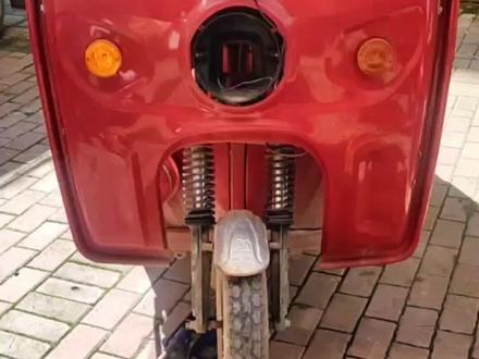 三轮车前轮咔咔响,车主打点机油就好些,过几天又开始响了,我看了下是轴承坏了,直接就给他换了两个轴承,这个轴承是6302轴承,换掉就可以了 #原创视频 #记录维修中点点滴滴 #三轮车维修 #维修小技巧 #维修工具 @抖音广告助手 @抖音小助手 @抖音能量站 @抖音创作者中心 @DOU+上热门 @DOU+小课堂 @DOU+小助手