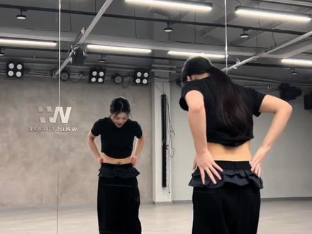 #左奇函进行曲 用了原曲教学,比较好卡动作~#翻跳 #左奇函 #闭嘴跳舞 #TF家族四代