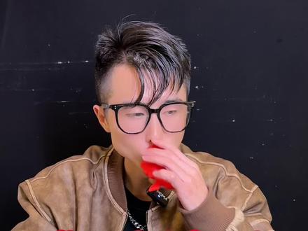 这个丰唇神器真的好用吗?#真实测评 #丰唇神器#测评