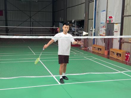 超级旋转发球禁术。 #羽毛球 #羽毛球基本功训练 #川崎极光7PRO #川崎极光7PRO强攻版 #羽毛球拍推荐