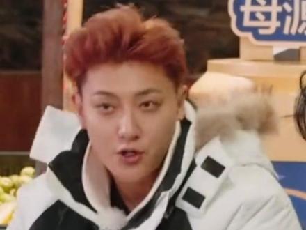 #黄子韬在节目中透露曾因摔倒致脑淤血 ,头部缝了43针。从小习武的他曾表示:尽管如此,也并未停止对武术的热爱,如果没有武术,就没有今天的我。#媒体精选计划