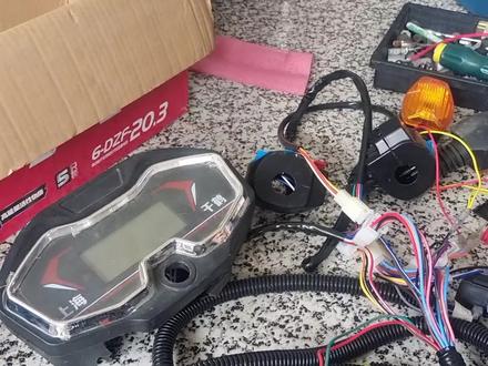 电动三轮车不前进只反转,调相线可以解决? #电动车维修 #控制器 #电池以旧换新 #维修 #电动车 #电动三轮车 #电动两轮车 #国标车 #修理 #万用表