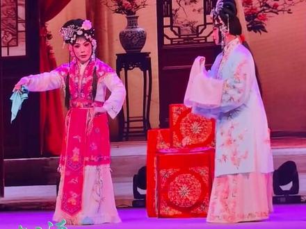 11月24日广西南宁,河南文旅赴广西推介,“通过戏剧将中原大地的历史典故、风土人情等生动呈现,为广西人民深入了解河南、感受中原魅力,打开了一扇全新的、富有吸引力的窗口”#广西 #河南 #河南文旅推荐官