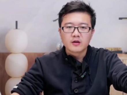 也许孙颖莎的字典里没有“不战而败”的道理,以后记得对自己好一点,不必事事坚强硬扛
#孙颖莎28小时里打了5场球
#孙颖莎的字典里没有不战而败的道理
#孙颖莎受伤坚持打混双决赛
#孙颖莎一日三赛
#孙颖莎全年唯一一个没有输外协的选手