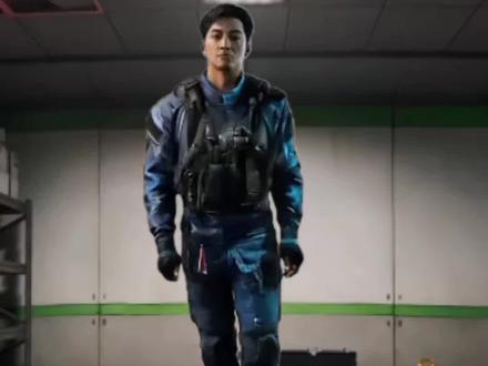 蜂医跑刀得吃被威龙给逮住了这不得难受一整天呀 #三角洲行动 #三角洲行动欢乐剧场 #三角洲搞笑 #三角洲