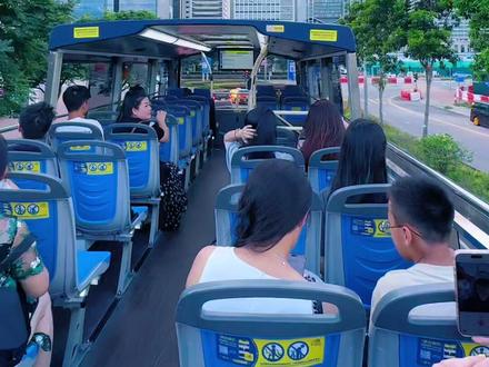 香港亲子一日游!轻松省钱路线
1、香港乐高探索中心
交通:西九龙→屯马线柯士甸→尖东站J出口
夏日拼乐祭活动时间:2025.7.8~2025.9.7
平日11:00-19:00
节假日10:00-19:00
2、星光大道
乐高探索中心中出来就是星光大道了
景色绝佳
还有明星手印
3、天星小轮
星光大道右手侧尽头钟楼旁
成人5港币儿童2.9港币
乘坐中环方向
4、中环摩天伦
天星小轮下船左转上天桥
成人20儿童10港币3圈超划算
旁边还有刘德华同款
富豪雪糕(13港元一只)
5、人力观光城巴
上车刷ZFB、WX乘车码
或八达通
单程47.6港币
推荐二层后排
天星小轮下船出来的右侧
就有始发站
喜欢落日夜景就坐2Hk
尖沙咀下车
乘坐地铁屯马线
一站回西九龙
一天的香港游玩路线结束了
喜欢话记得收藏点赞哦
#遛娃#香港遛娃#香港亲子游#一日游#旅游打卡