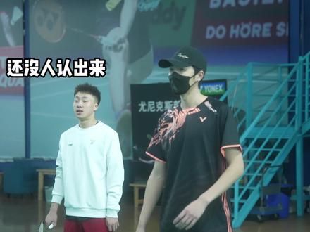 还有谁比我惨吗,我不过是一个被动作代替名字的男人😥#羽毛球 #路人局 #李俊慧退役生活