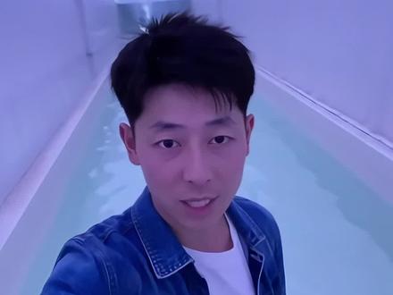 后室Vlog:我进入了传说中的Level448太空水滑梯#Vlog #后室 #探险 #梦核 #ai