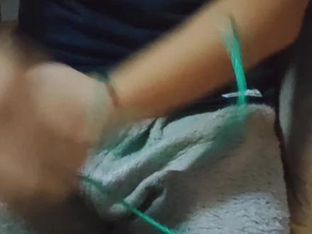 #绳结 #绑手教程#绑手魔术#绑手耳光 网上很火的一个小魔术,拿去恶搞朋友吧。