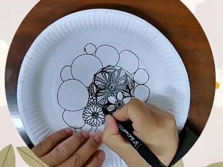 #创作灵感 随手画几个圆,也能完成一幅漂亮的圆盘装饰画,喜欢的一起画起来!! #线描 #绘画过程 #一起学画画 #抖出我的艺术