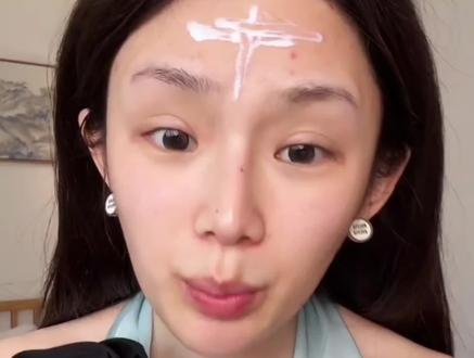 瑶瑶官宣有娃,结果是土豆,笑不活了哈哈哈哈😂#ai瑶瑶 #意想不到 #日常搞怪 #龙浩天#龙浩天瑶瑶