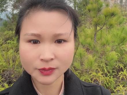 这里就是我们江西省安远县重石乡有个小山村叫水叫坑,这里有个几百年历史的塔是明朝时期修建的。