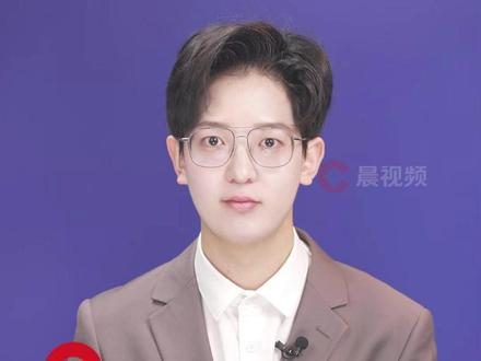 日本机场现“归国大潮”,有中国游客提前结束行程,航班满座#日本 #日本机场 #日本旅游 #晨视频主播说 #主播说新闻