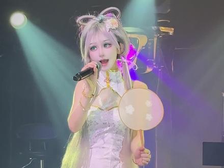 神经病之歌 天依来咯#二次元 #cos#抽象 #洛天依