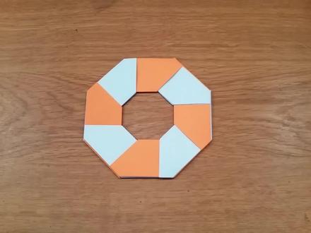 如何制作纸质变形忍者星 | 模块化折纸手里剑教程 🌀⭐📄 🎨✂️ 手工DIY创意折纸!在本教程中,我将教你如何折叠一个变形忍者星(手里剑) 🌀,由 Robert Neale 设计,这是一款模块化折纸模型,通过将8个小单元相互拼接完成!
📏 所需纸张:9cm x 9cm(或3.5英寸 x 3.5英寸)
🧩 可使用打印纸剪成正方形,也可直接用折纸制作!
变形忍者星既酷炫又富有创造力,非常适合孩子、学生或折纸爱好者动手挑战!
💬 如果你有任何想看的内容,欢迎留言告诉我~
❤️ 喜欢这个视频的话,请记得点赞、关注、分享!我会持续更新更多有趣的折纸手工教程!#DIY手工#变形忍者星 #模块化折纸 #纸玩具 #亲子DIY