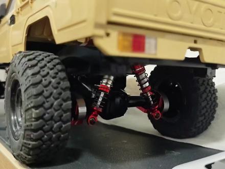 莽牛82,0成本改装,让后桥扭腰姿态更好,姿态更好,更顺滑#莽牛mn82 #莽牛模型 #rc #扭腰