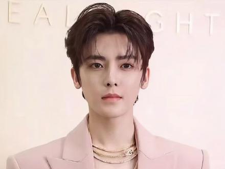 《入青云》播出才三个月,再看四位主演的现状,差别已经大到让人意外 #入青云 #侯明昊 #卢昱晓 #鹤男 #余承恩