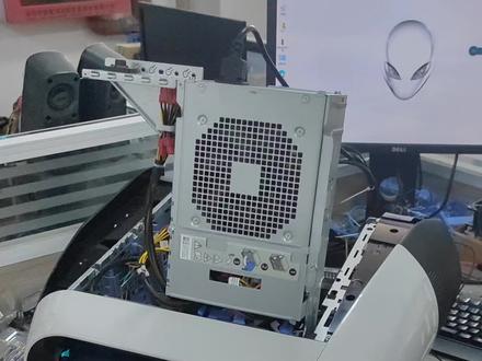 林哥告诉你外星人改装的注意事项!有兴趣的进来看看,评论区讨论!#外星人电脑 #组装电脑 #水冷电脑 #外星人 #13代英特尔酷睿