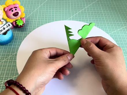 大家要的地球日小树对称剪纸教程来了,安排起来吧,记得交作业呀#剪纸教程 #地球日 #对称剪纸 #轴对称图形 #加油小安