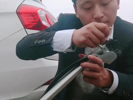 开箱车顶行李箱,给车子背个小书包