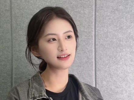 末日还要上班?!工作还是拯救世界! 板面王仔《我是末时代生存方案供应商》出实体书啦!新书5月9日晚19:30预售,限量特签/亲签!
#板面王仔 #末日生存方案供应商 #末世文 #小说推文
