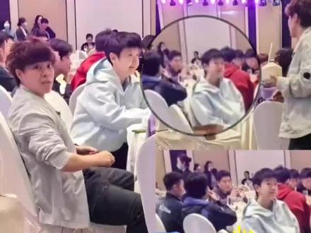 大迪现在也很懂了😂😂😂 #国乒都是喜剧人吧 #名场面 #看一次笑一次 #抖音小助手dou上热门