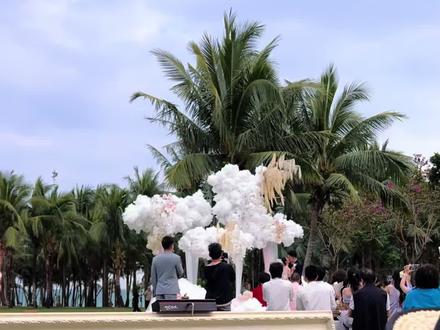 妈妈!我在三亚画到了“赵露思”的婚礼?#婚礼画师郭先生 #婚礼现场 #三亚婚礼 #婚礼手绘 #赵露思