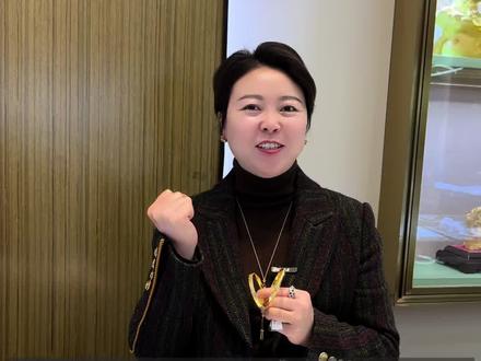 黄金从不过时,既是日常闪耀的首饰,也是随时变现的底气,买黄金不是消费,是给自己留的后路与安全感,涨跌无惧,握在手心才安心 #买金 #每天跟我涨知识 #黄金首饰 #理财知识 #汪姐
