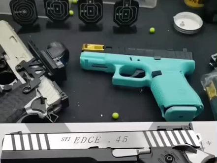 泡泡机是怎么卖 7a4b9004988f4481a0d02adcacab6a65~tplv-dy-resize-origshort-autoq-75:330.jpeg?x-expires=1983470400&x-signature=8GShKOoxrS5AYVqci%2BsmNa3cZew%3D&from=3213915784&s=PackSourceEnum_AWEME_DETAIL&se=false&sc=cover&biz_tag=pcweb_cover&l=021668111687587fdbddc01000a05466c42112f4000005767ece6