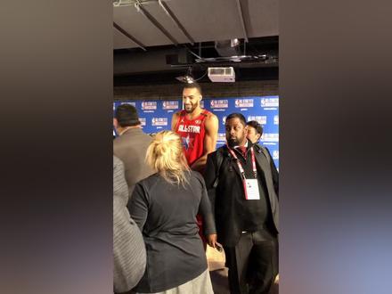 戈贝尔现实中有多高?#戈贝尔 #nba