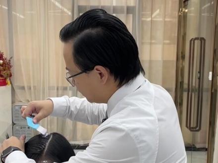 黑紫色一步到位,格林色彩大师染发书籍有你所想#染发教程 #格林色彩 #黑紫色