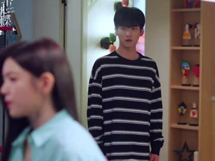 互相喜欢的两人,却不能在一起 #狙击蝴蝶#影视解说#陈妍希#周柯宇#狙击蝴蝶到底给我下了什么