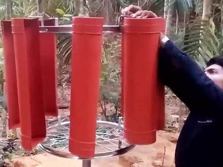 小伙用单车轱辘搭配简易材料,制作出让人眼前一亮的风力发电装置 #创意发明 #风力发电 #手工diy #牛人制作