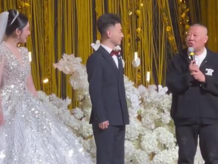 2月11日,北京,#陶阳大婚手捧花塞给了郭麒麟 ,#郭德纲催婚郭麒麟 :特意把郭麒麟带来,让他看看结婚就这样。