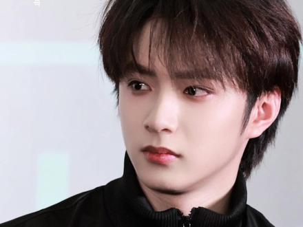 建浩说得好帅
#刘耀文 #刘耀文惊蛰无声 #刘耀文惊蛰无声建浩